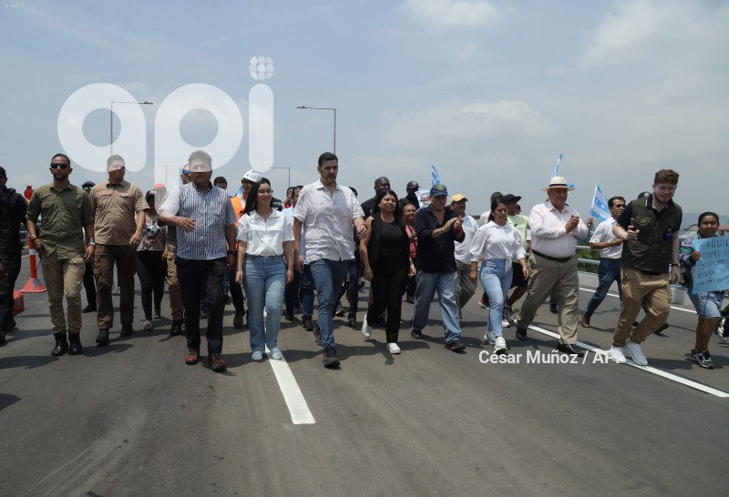 GYE-INAUGURACION PUENTE