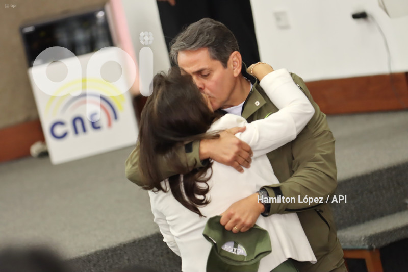 UIO-INSCRIPCIÓN-PRESIDENCIAL-ARAUS-CARRERA