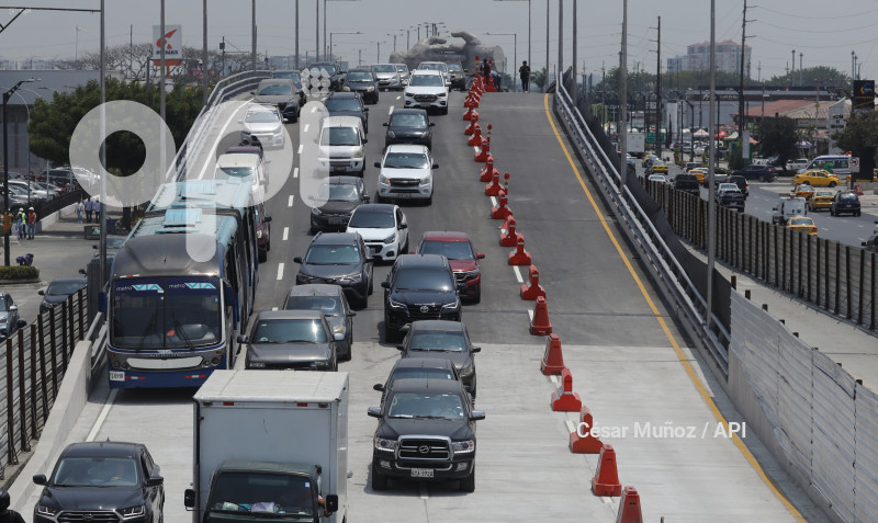GYE-INAUGURACION PUENTE
