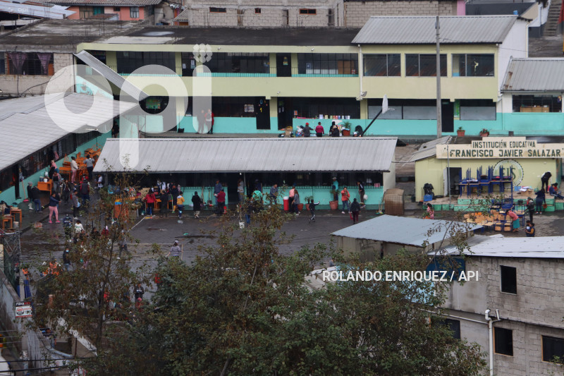 LIMPIEZA-INUNDACIONES-SUR-QUITO