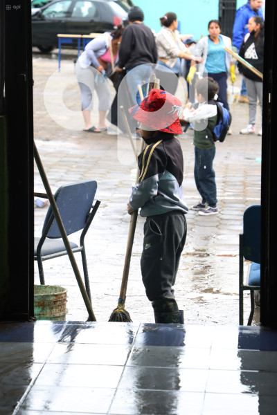 LIMPIEZA-INUNDACIONES-SUR-QUITO