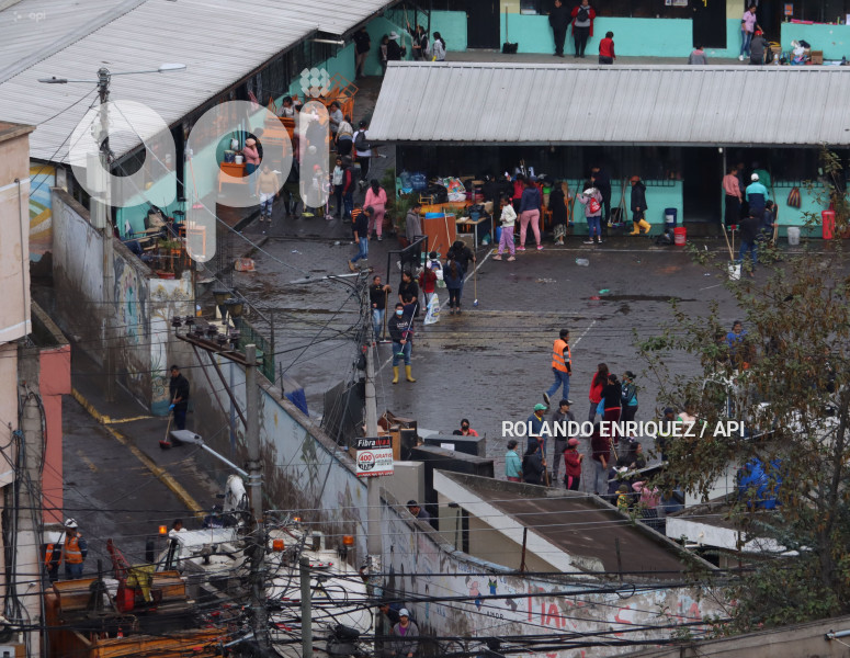LIMPIEZA-INUNDACIONES-SUR-QUITO