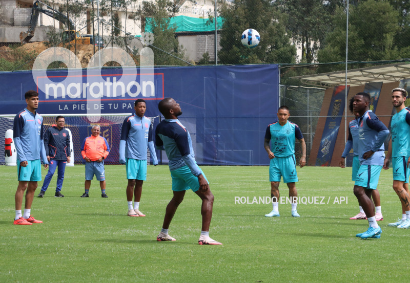 ENTRENAMIENTO-SELECCION-ECUATORIANA