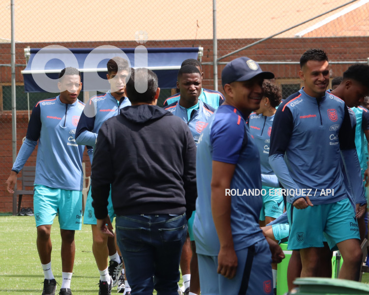 ENTRENAMIENTO-SELECCION-ECUATORIANA