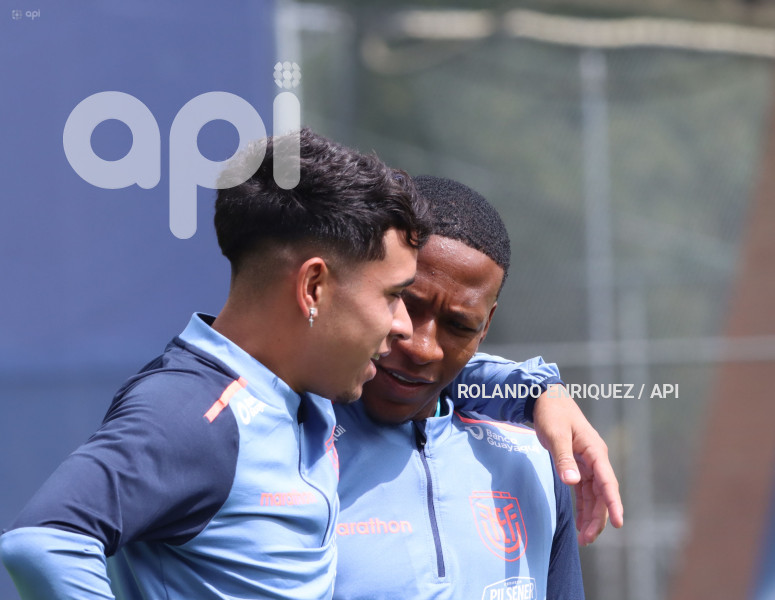 ENTRENAMIENTO-SELECCION-ECUATORIANA