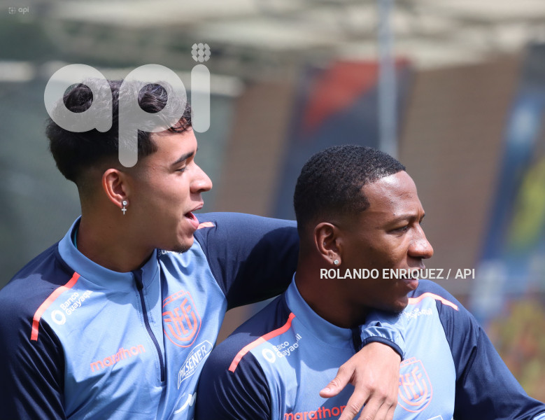 ENTRENAMIENTO-SELECCION-ECUATORIANA