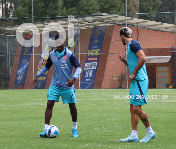 ENTRENAMIENTO-SELECCION-ECUATORIANA