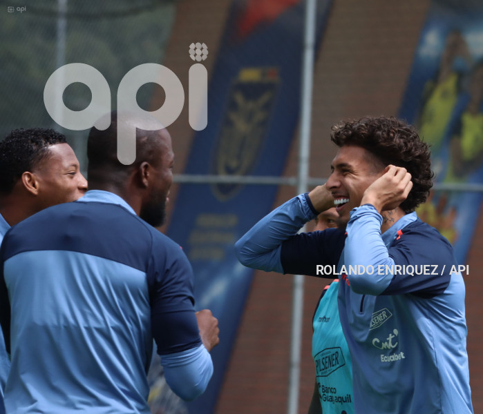 ENTRENAMIENTO-SELECCION-ECUATORIANA