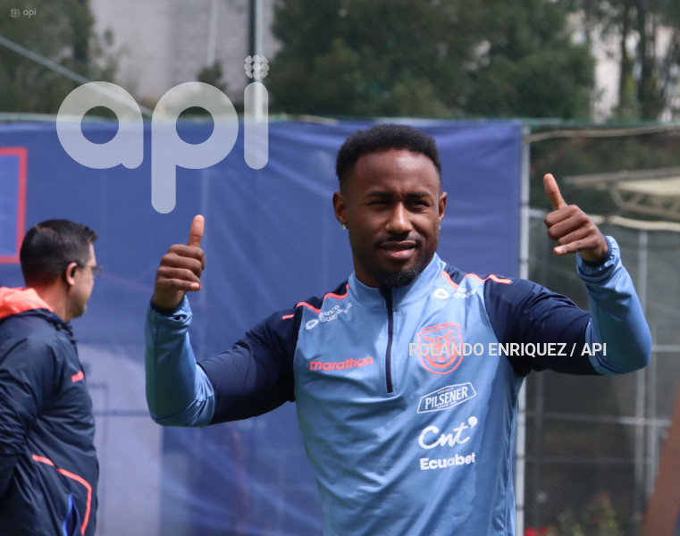 ENTRENAMIENTO-SELECCION-ECUATORIANA