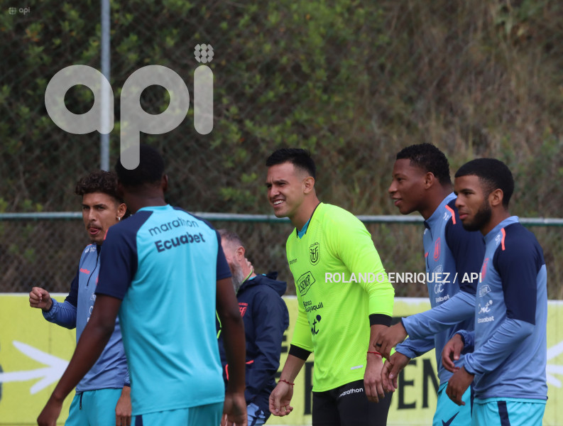 ENTRENAMIENTO-SELECCION-ECUATORIANA