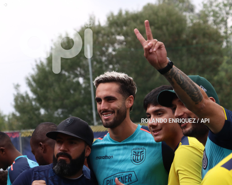 ENTRENAMIENTO-SELECCION-ECUATORIANA