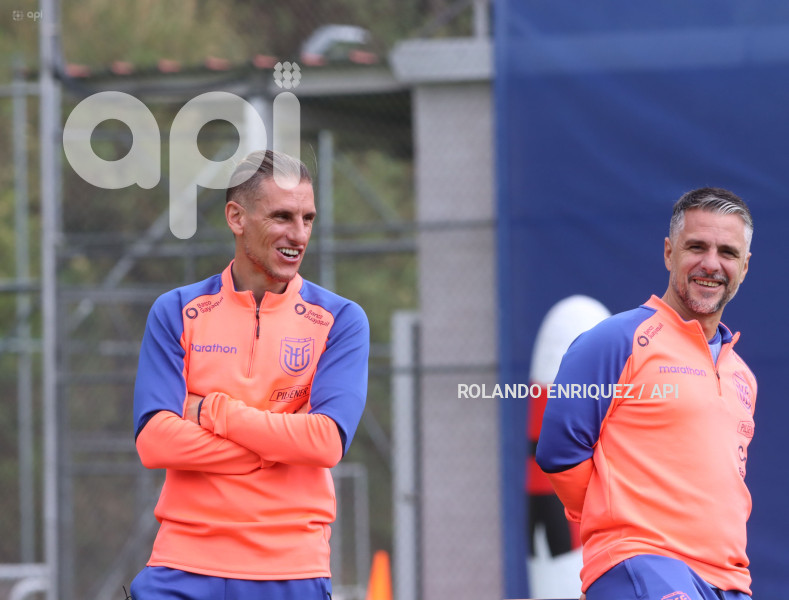ENTRENAMIENTO-SELECCION-ECUATORIANA