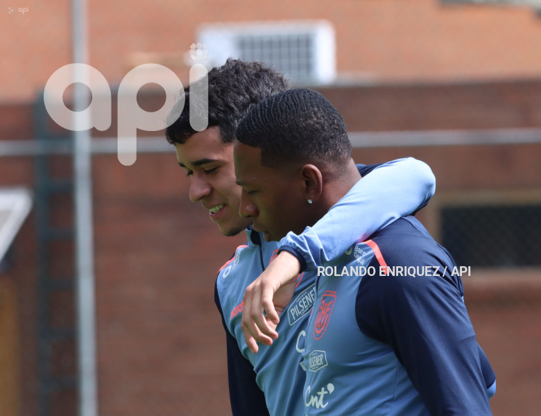 ENTRENAMIENTO-SELECCION-ECUATORIANA