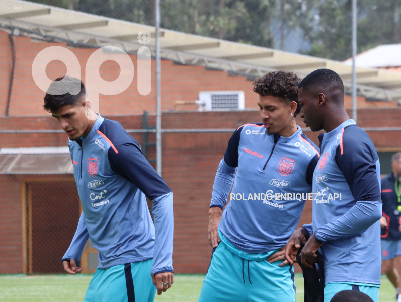 ENTRENAMIENTO-SELECCION-ECUATORIANA