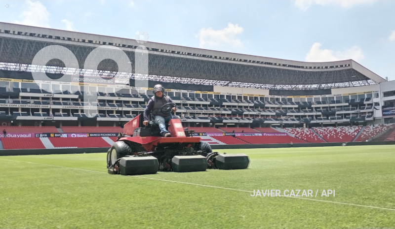 PREPARATIVOS-ESTADIO-RODRIGO-PAZ