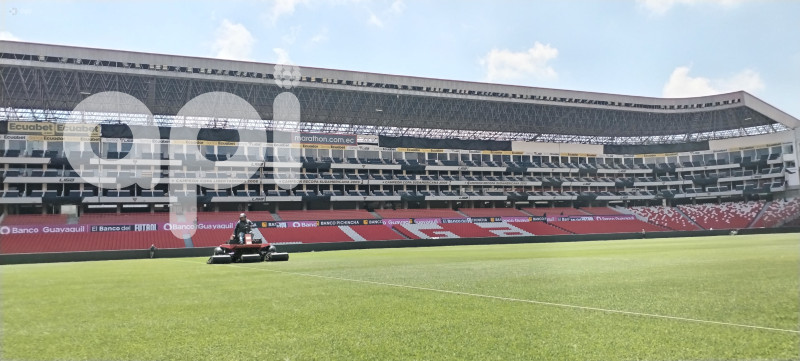 PREPARATIVOS-ESTADIO-RODRIGO-PAZ