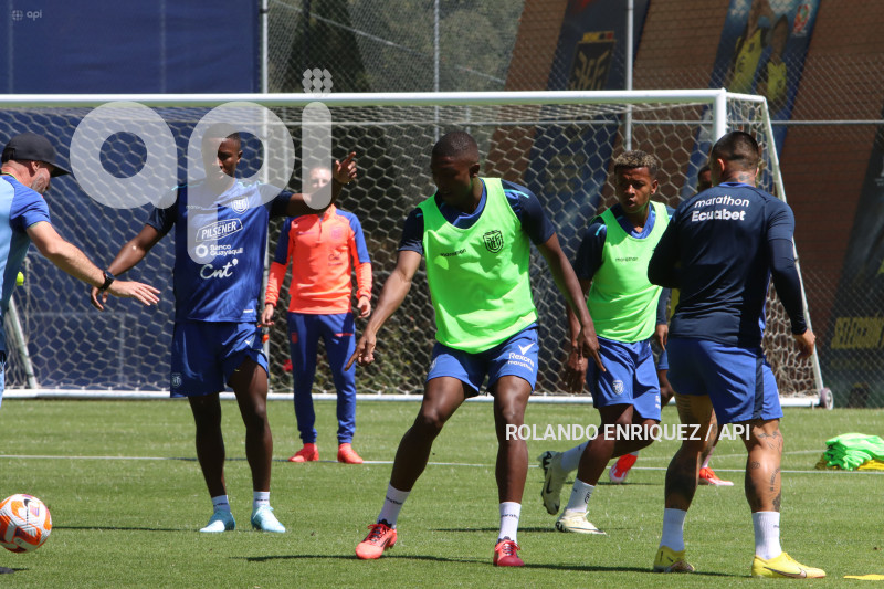 ENTRENAMIENTO-SELECCION-BECCACECE