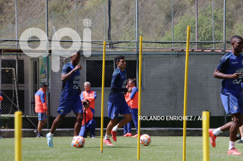 ENTRENAMIENTO-SELECCION-BECCACECE