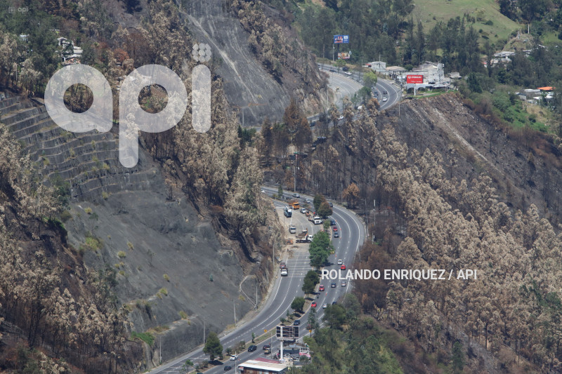 LIMPIEZA-AVENIDA-SIMON-BOLIVAR