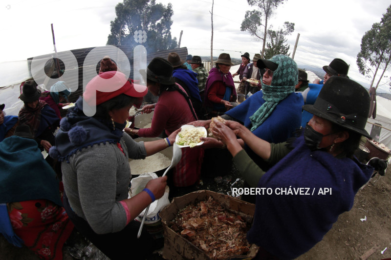 ENTIERRO-ULTIMO-HIELERO-CHIMBORAZO