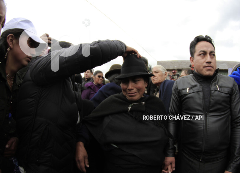 ENTIERRO-ULTIMO-HIELERO-CHIMBORAZO