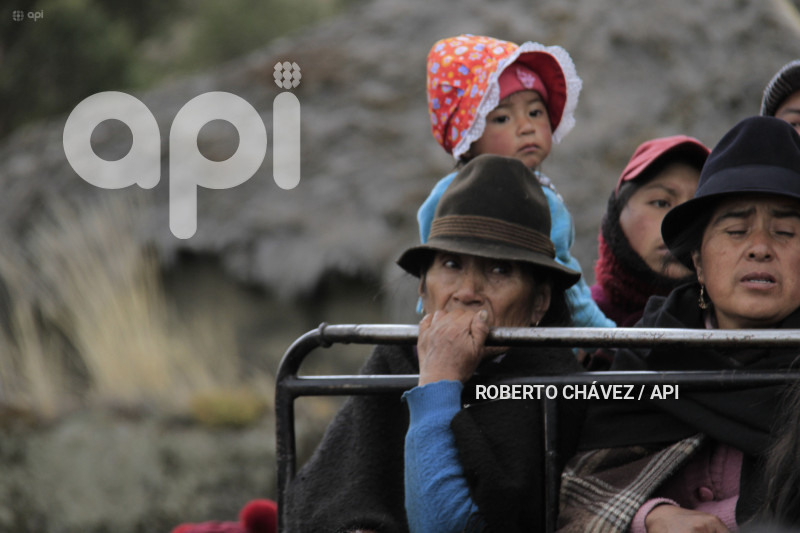ENTIERRO-ULTIMO-HIELERO-CHIMBORAZO
