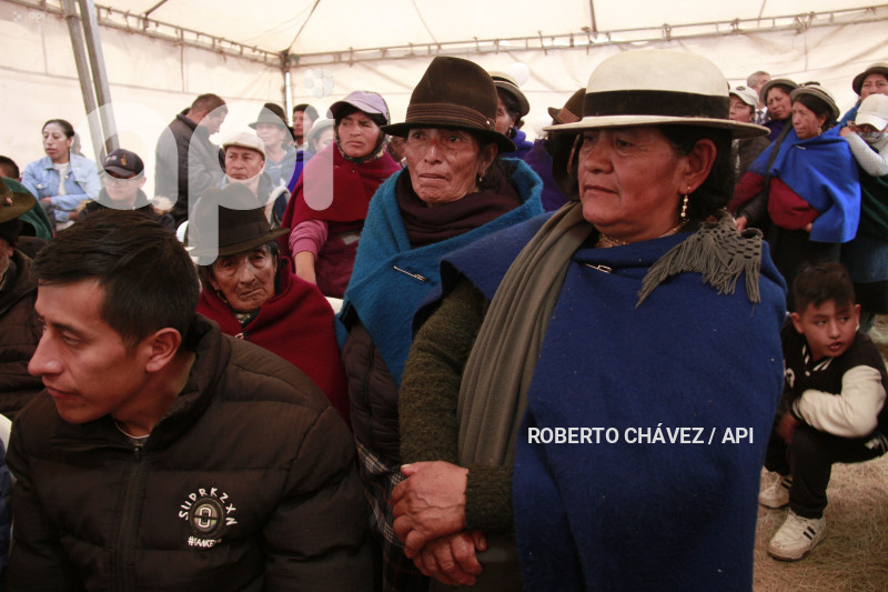ENTIERRO-ULTIMO-HIELERO-CHIMBORAZO