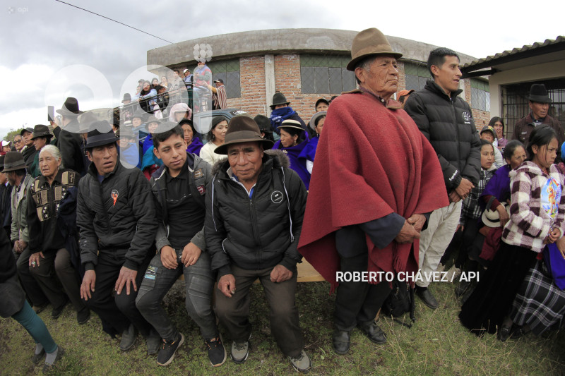 ENTIERRO-ULTIMO-HIELERO-CHIMBORAZO