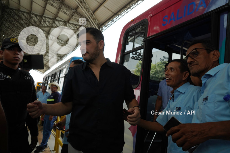 GYE-BUSES ALIMENTADORES