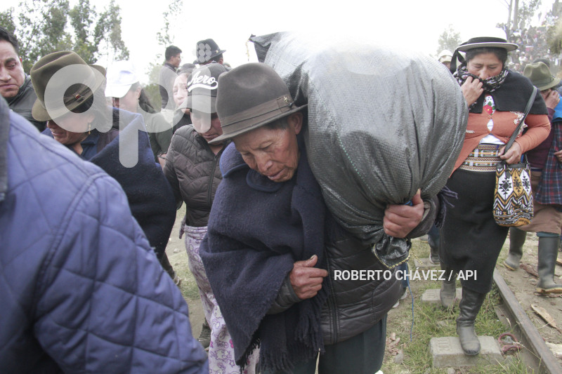 ENTIERRO-ULTIMO-HIELERO-CHIMBORAZO