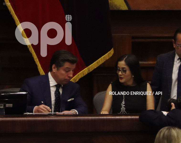 POSESION-SUPER-COMPANIAS