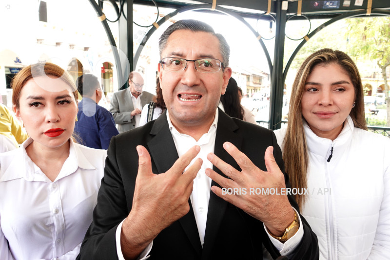 CUENCA-IVAN SAQUICELA-CANDIDATO A PRESIDENTE