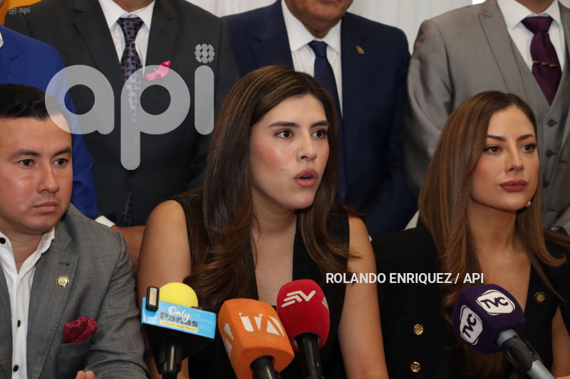 RUEDA-PRENSA-ADN
