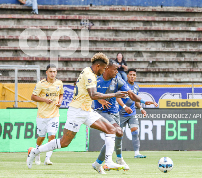 FBL-LIGAPRO-ECUABET-CATOLICA-EMELEC