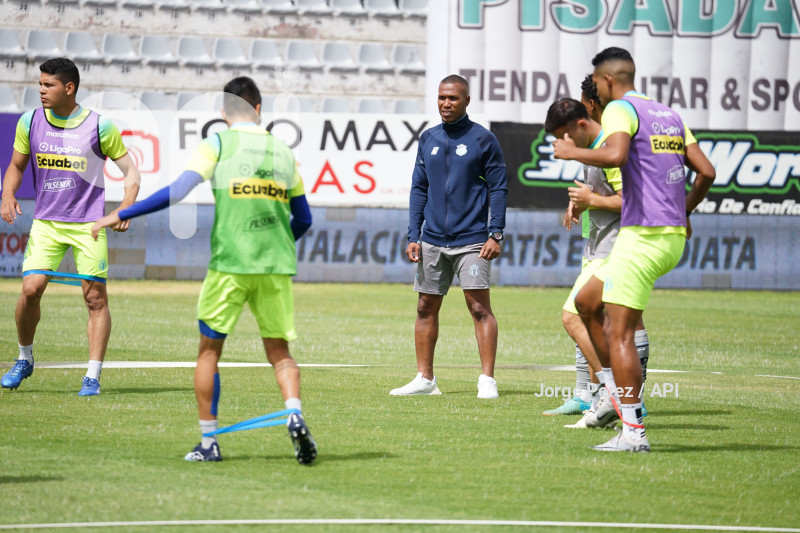 FBL LIGA PRO MACARA CUMBAYA