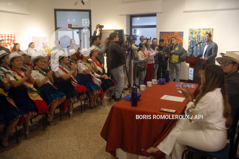 CUENCA-PRESENTACION CANDIDATAS-CHOLA CUENCANA