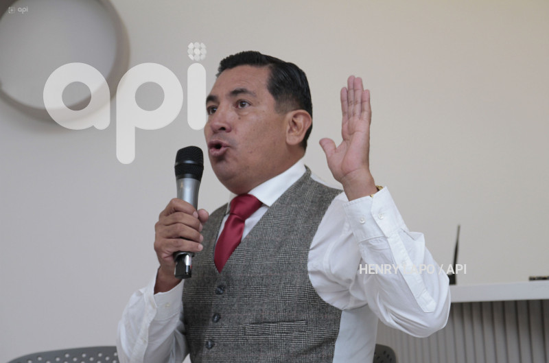 DENUNCIA-CONTRA-JAN TOPIC