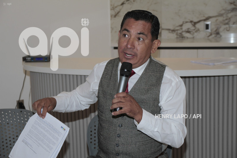 DENUNCIA-CONTRA-JAN TOPIC