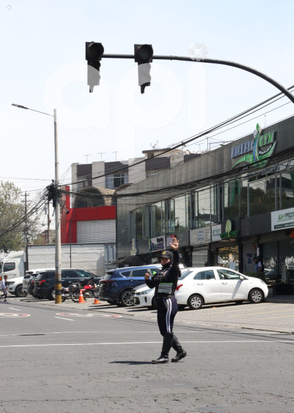 AGENTES-TRANSITO