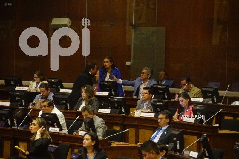 ASAMBLEA-COMISION-BASES-MILITARES