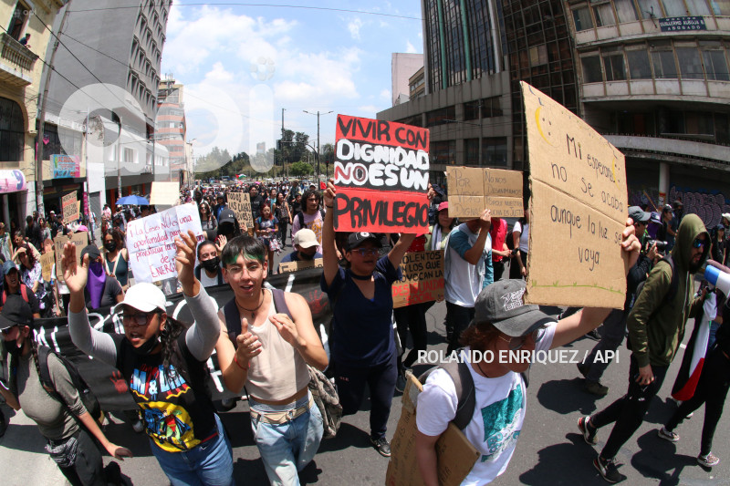 MARCHA-MOVIMIENTOS-SOCIALES