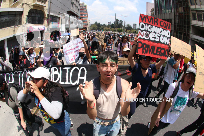 MARCHA-MOVIMIENTOS-SOCIALES