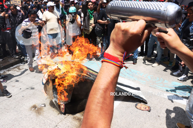 MARCHA-MOVIMIENTOS-SOCIALES