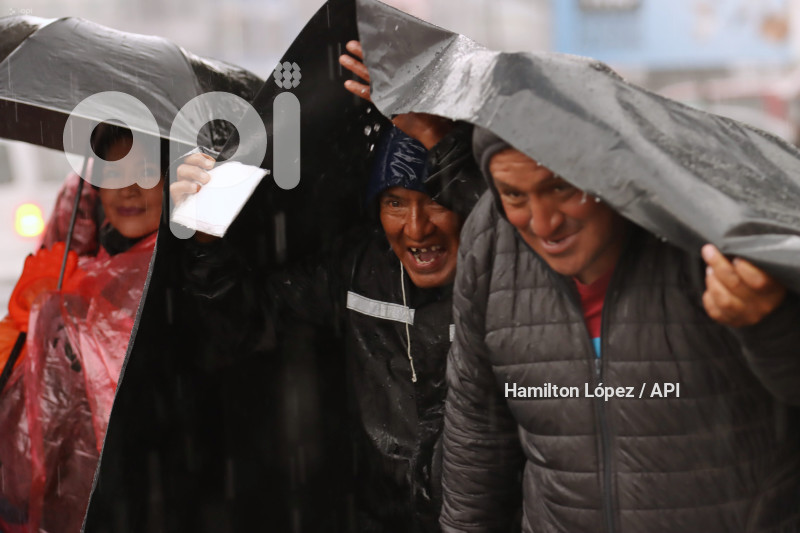 UIO-LLUVIAS-QUITO