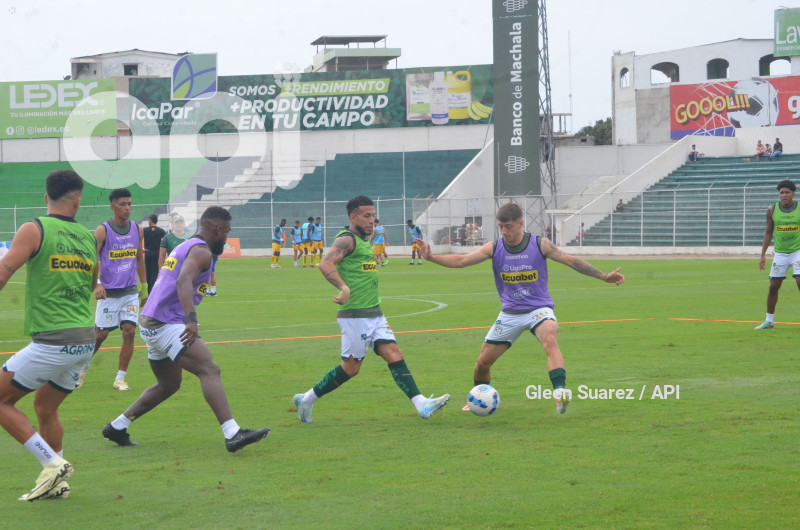 FBL-LIGAPRO-ORENSE-DELFIN