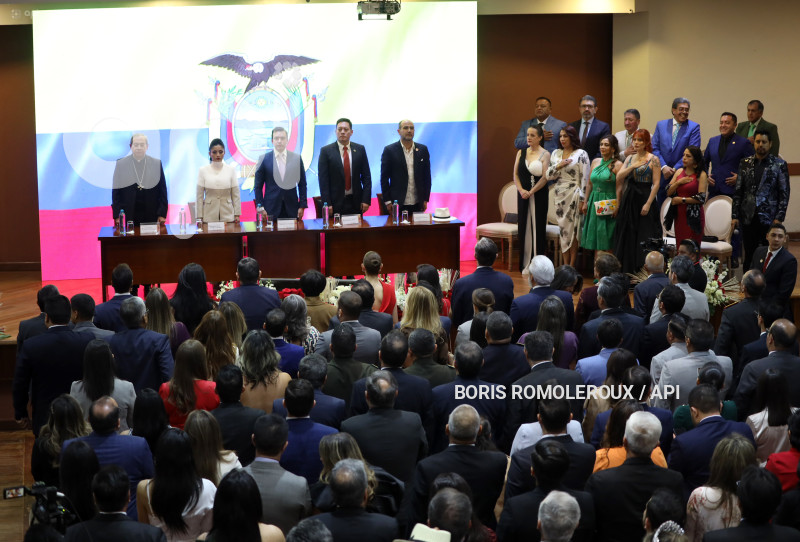 CUENCA-SESION-SOLEMNE-INDEPENDENCIA