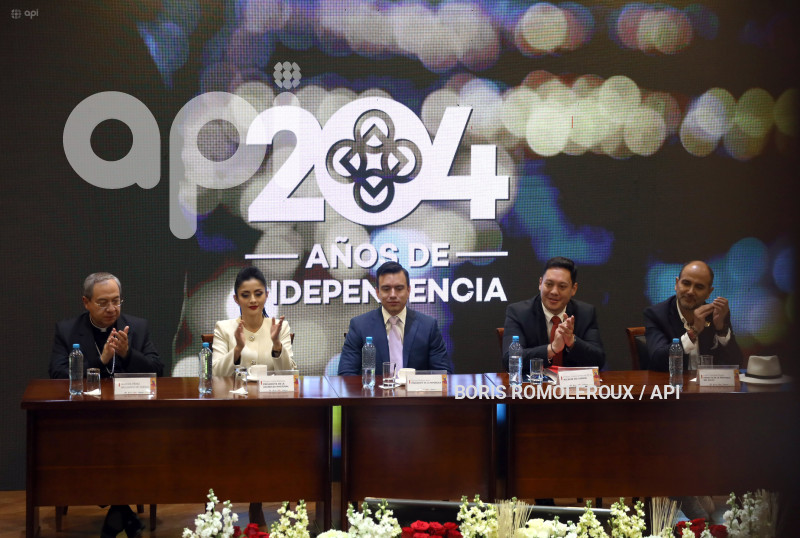CUENCA-SESION-SOLEMNE-INDEPENDENCIA