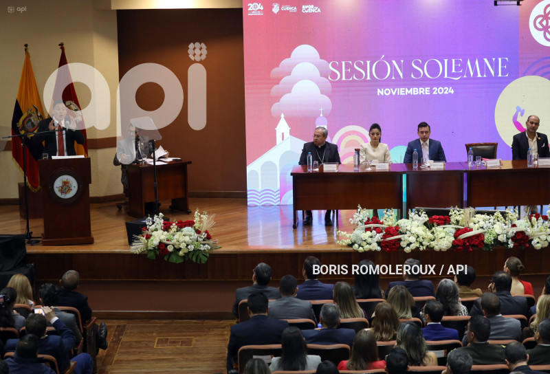 CUENCA-SESION-SOLEMNE-INDEPENDENCIA