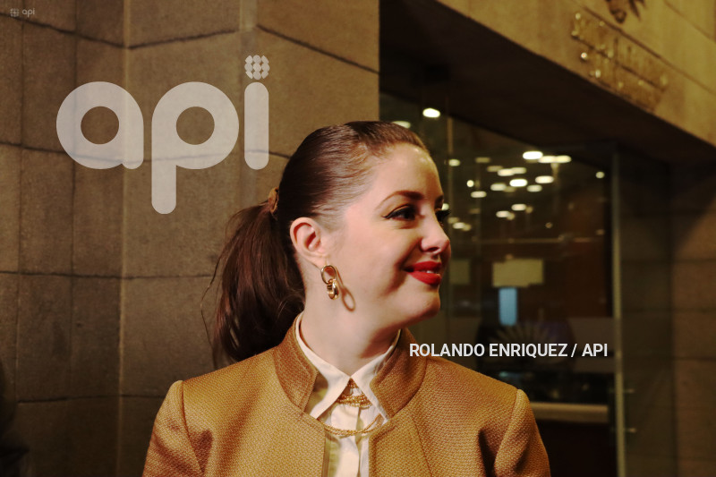 PLENO-ASAMBLEA-Y-MONICA-PALACIOS