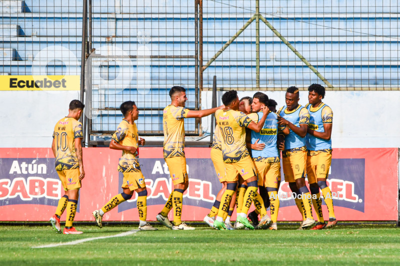 FBL-LIGAPRO-DELFIN-MUSHUC RUNA